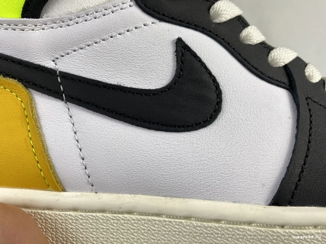 OG 555088-118 AIR HIGH 1 'VOLT GOLD' JORDAN RETRO 0830